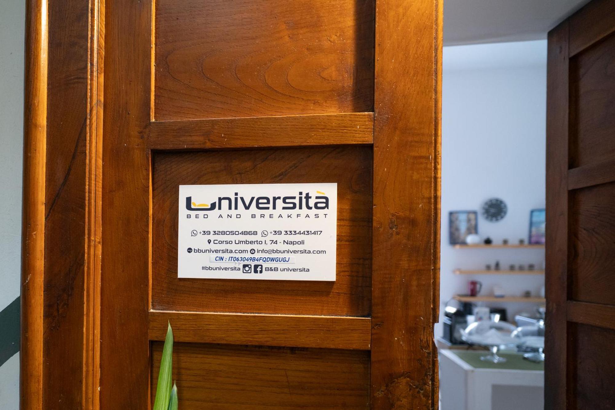 B&B Universita Napels Buitenkant foto