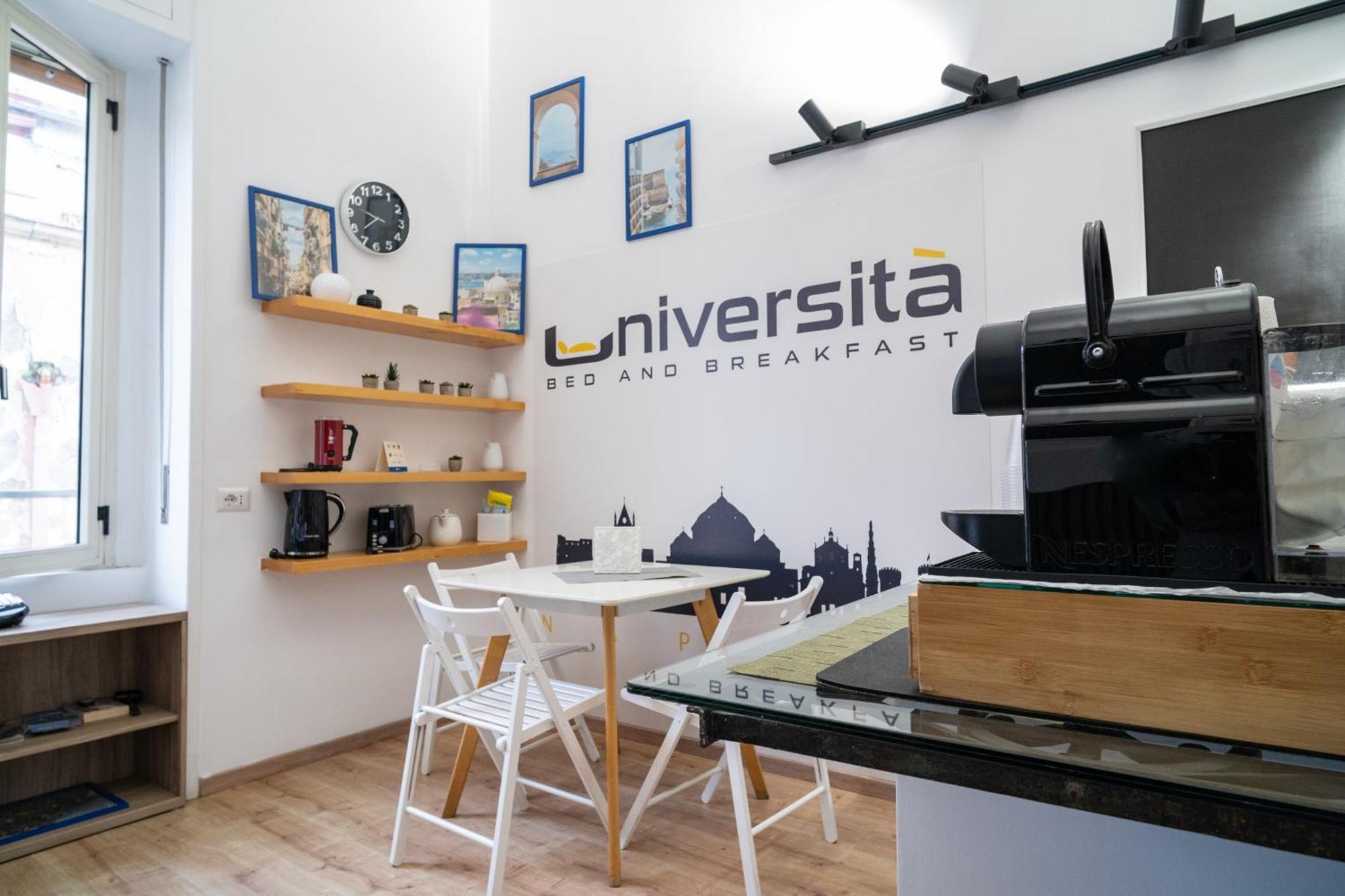 B&B Universita Napels Buitenkant foto